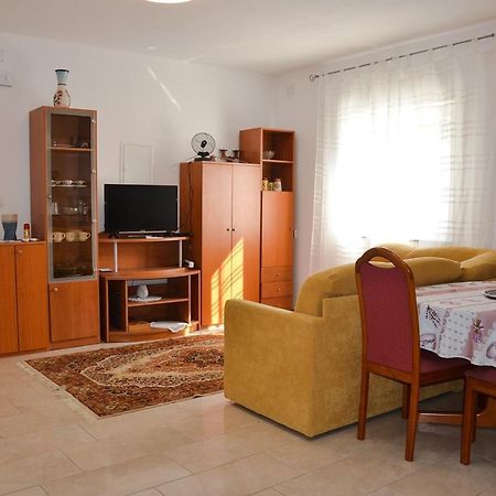 Apartman Zrina Ostro كلارجيفيكا المظهر الخارجي الصورة